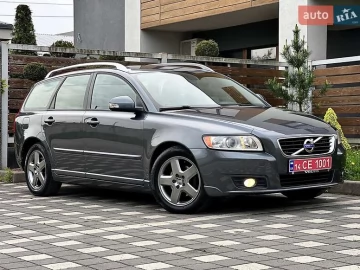 Авто Volvo V50 2011 № 7668390