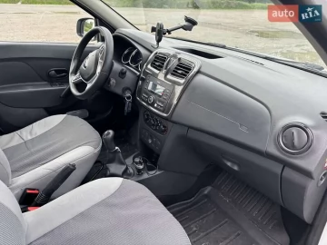 Авто Renault Logan 2018 № 7668403