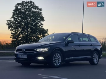 Авто Volkswagen Passat 2019 № 7668578