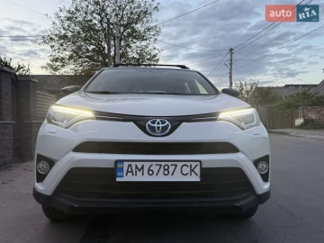 Авто Toyota Rav4 2018 № 7668591