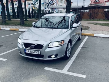 Авто Volvo V50 2009 № 7668622