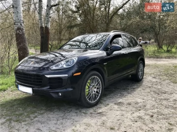 Авто Porsche Cayenne 2016 № 7668685
