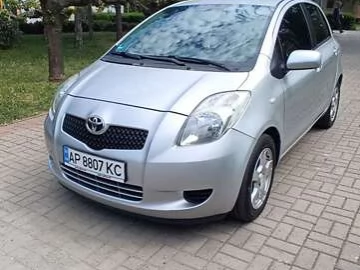 Авто Toyota Yaris 2006 № 7668694