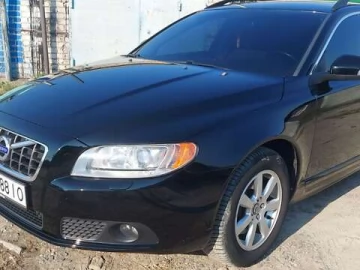Авто Volvo V70 2011 № 7668727