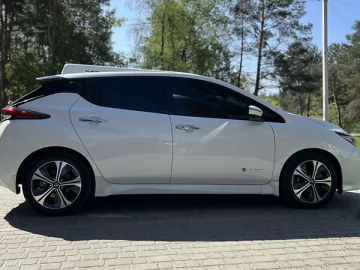 Авто Nissan Leaf 2018 № 7668846
