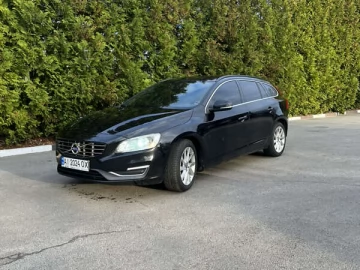 Авто Volvo V60 2014 № 7668915