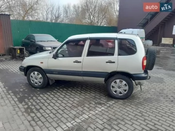 Авто Chevrolet Niva 2007 № 7669051