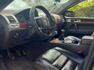 Авто Volkswagen Touareg 2004 № 7669064
