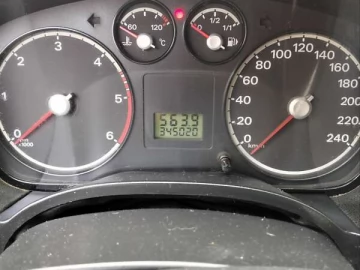 Авто Ford Focus 2005 № 7669066