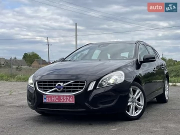 Авто Volvo V60 2013 № 7669134