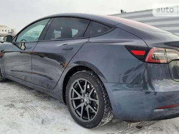 Авто Tesla Model 3 2017 № 7669162