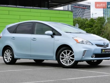 Авто Toyota Prius V 2013 № 7669301