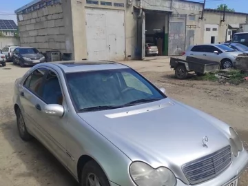 Авто Mercedes C-Class 2002 № 7669397