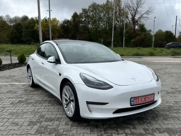 Авто Tesla Model 3 2022 № 7669462