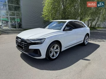 Авто Audi Q8 2020 № 7669513