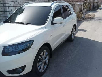 Авто Hyundai Santa Fe 2010 № 7669640