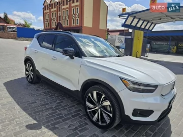 Авто Volvo Xc40 2021 № 7669708