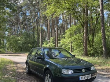 Авто Volkswagen Golf 1999 № 7669748