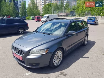 Авто Volvo V50 2010 № 7669844