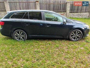 Авто Toyota Avensis 2013 № 7669889