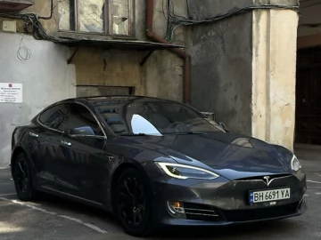 Авто Tesla Model S 2017 № 7669921