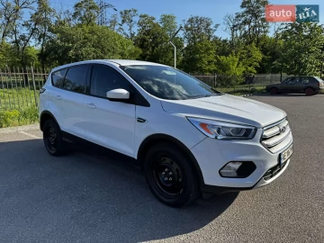 Авто Ford Escape 2018 № 7670218