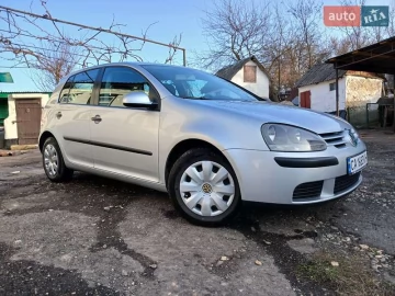 Авто Volkswagen Golf 2004 № 7670380