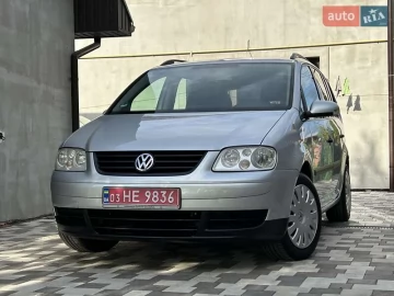 Авто Volkswagen Touran 2004 № 7670388