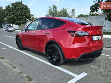 Авто Tesla Model Y 2023 № 7670597