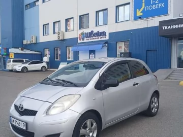 Авто Toyota Yaris 2009 № 7670682