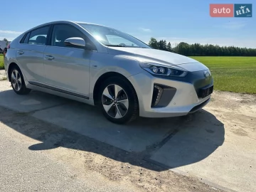 Авто Hyundai Ioniq 2017 № 7670815