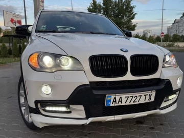 Авто BMW X5 2010 № 7670850