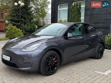 Авто Tesla Model Y 2021 № 7670916