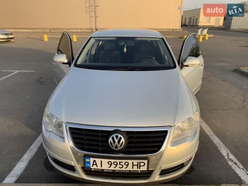 Авто Volkswagen Passat 2010 № 7670983