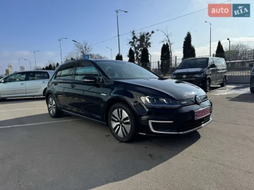 Авто Volkswagen E-Golf 2014 № 7671128