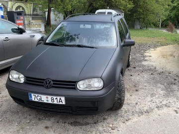 Авто Volkswagen Golf 2000 № 7671255