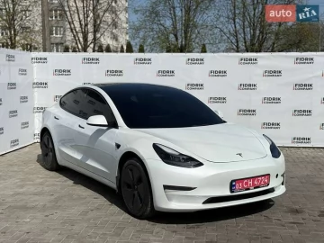 Авто Tesla Model 3 2021 № 7671396