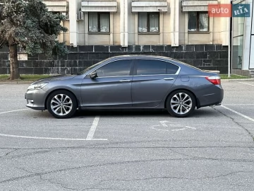 Авто Honda Accord 2013 № 7671556