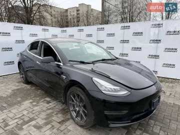 Авто Tesla Model 3 2018 № 7671559