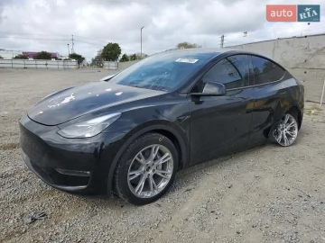 Авто Tesla Model Y 2023 № 7671797