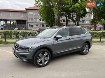 Авто Volkswagen Tiguan 2020 № 7672018