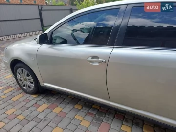 Авто Toyota Avensis 2003 № 7672135