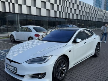 Авто Tesla Model S 2020 № 7672295