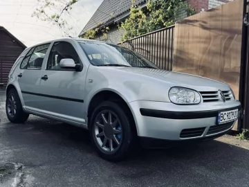 Авто Volkswagen Golf 2000 № 7672353