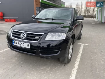 Авто Volkswagen Touareg 2004 № 7672437