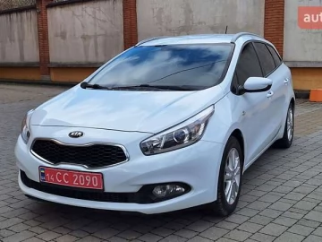 Авто KIA Ceed 2015 № 7672444