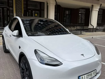 Авто Tesla Model Y 2021 № 7672557