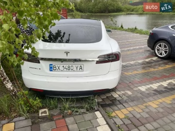 Авто Tesla Model S 2014 № 7672742