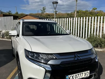 Авто Mitsubishi Outlander 2020 № 7673076