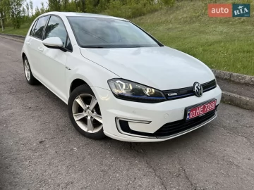 Авто Volkswagen E-Golf 2015 № 7673106